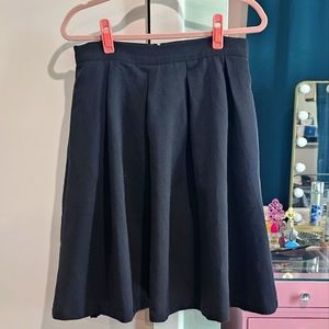 Modcloth Pleated Full Skirt POCKETS! Size Large